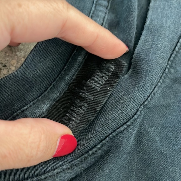 Guns N Roses Graphic T-Shirt - Picture 5 of 8